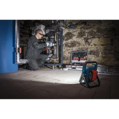Bosch GLI18V-1900N 18V Cordless Lithium-Ion LED Floodlight - Tool Only -Bosch Sales Shop bshngli18v1900n f