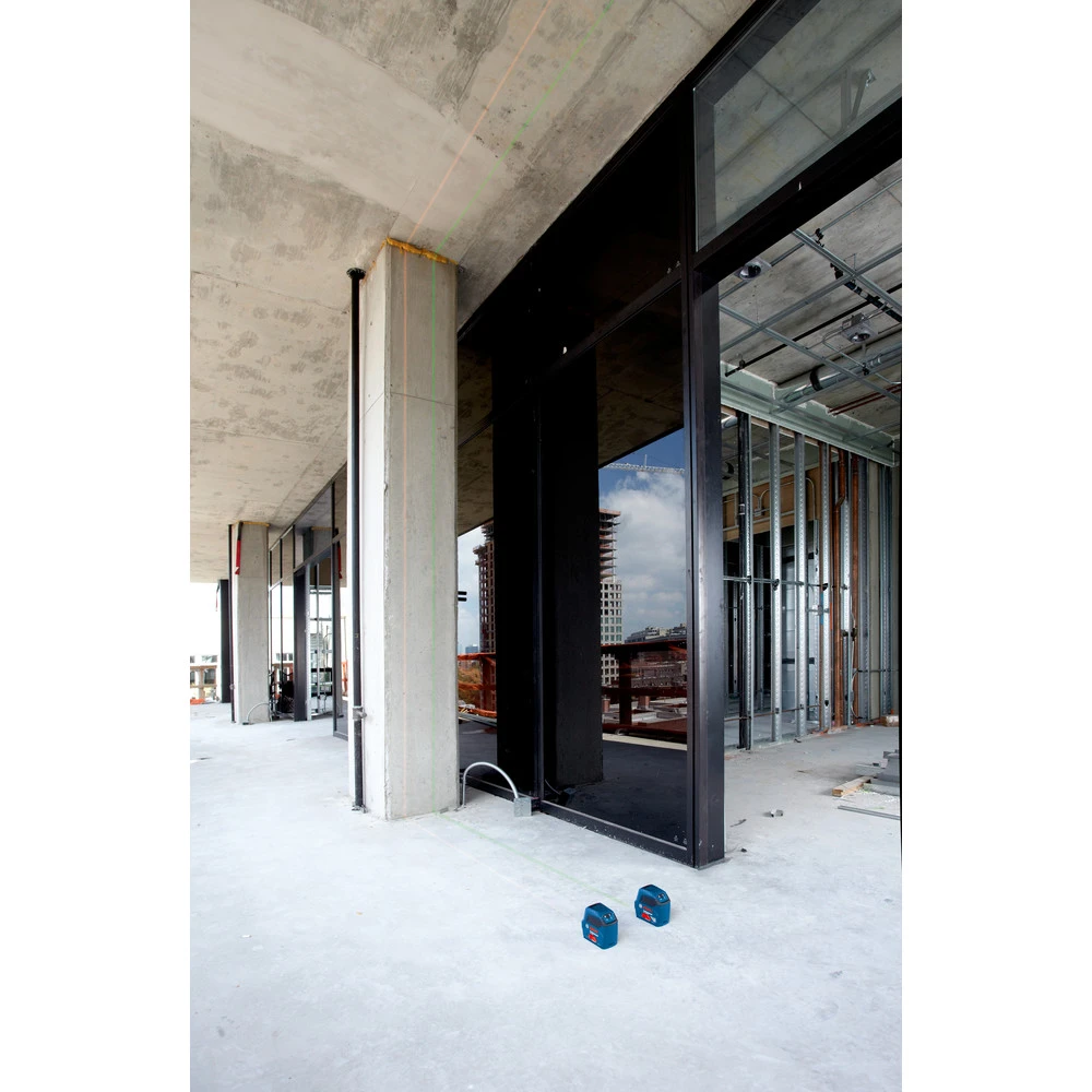 Bosch GLL55 Professional Self-Leveling Cross-Line Laser 7 Bosch GLL55 Professional Self-Leveling Cross-Line Laser - Image 7